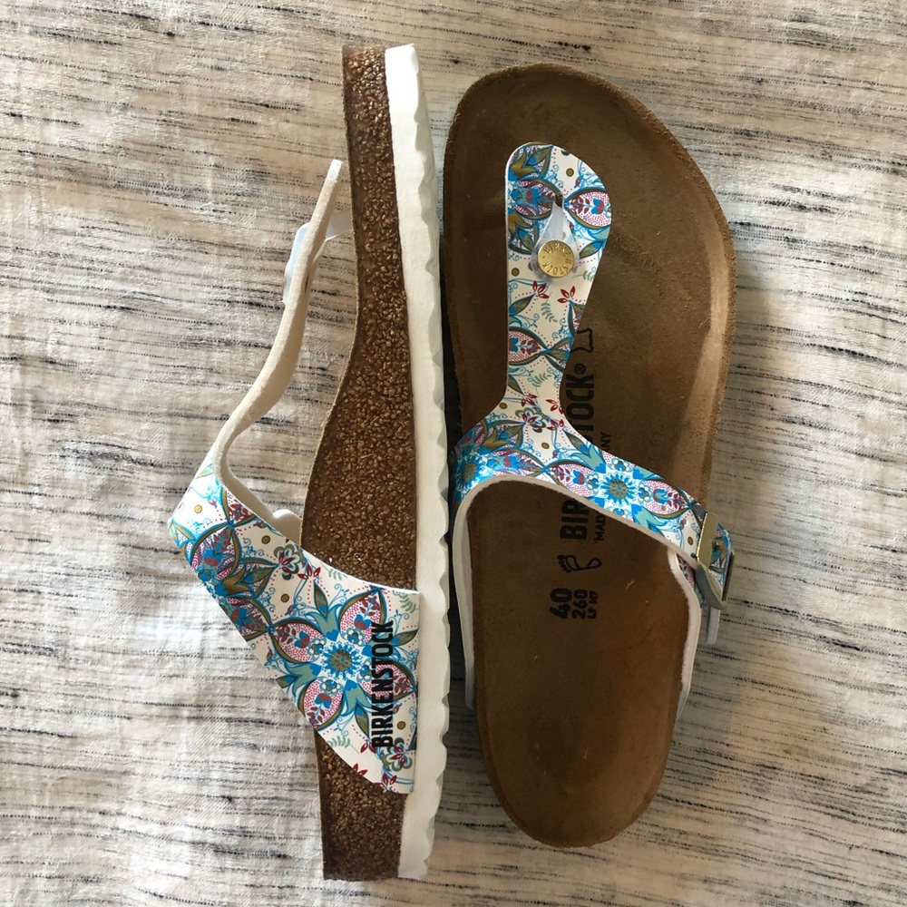 Colorful Floral Birkenstock’s, sz 40